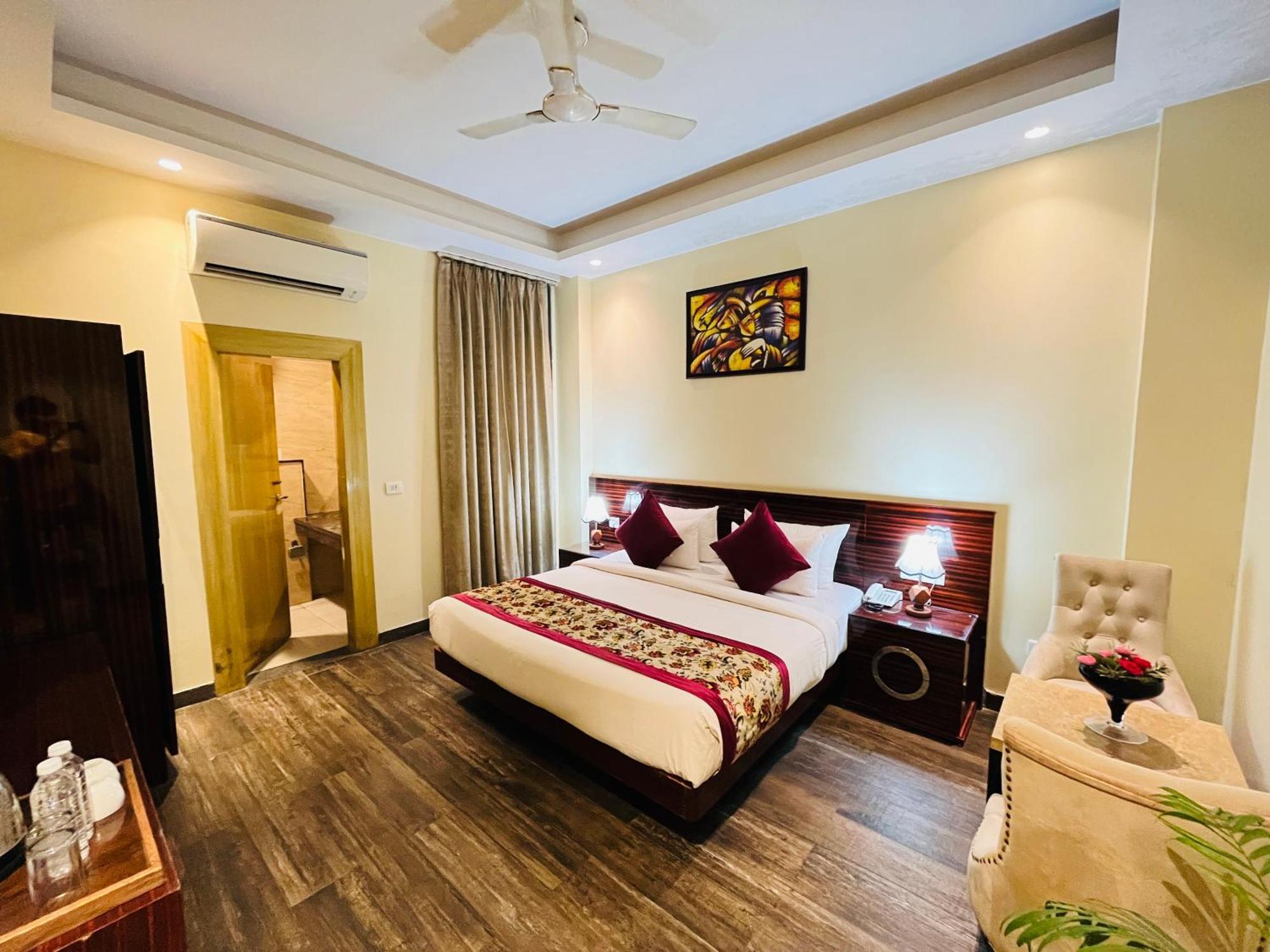 Hotel Banz Near Indira Gandhi Airport Delhi New Delhi Eksteriør bilde