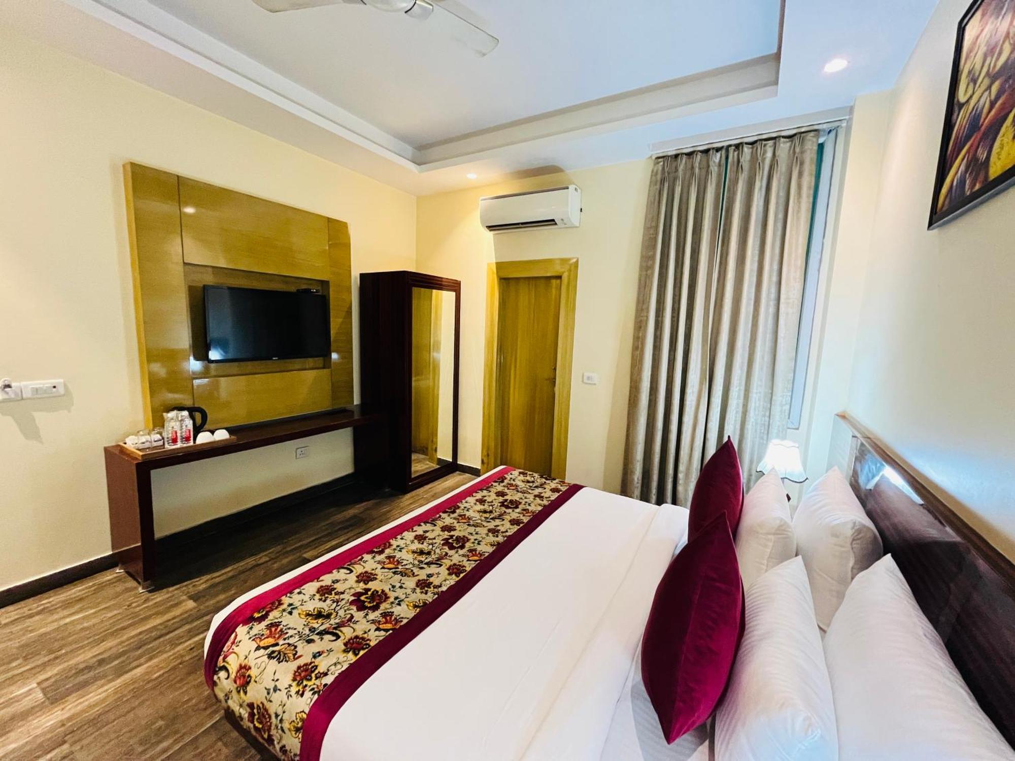 Hotel Banz Near Indira Gandhi Airport Delhi New Delhi Eksteriør bilde