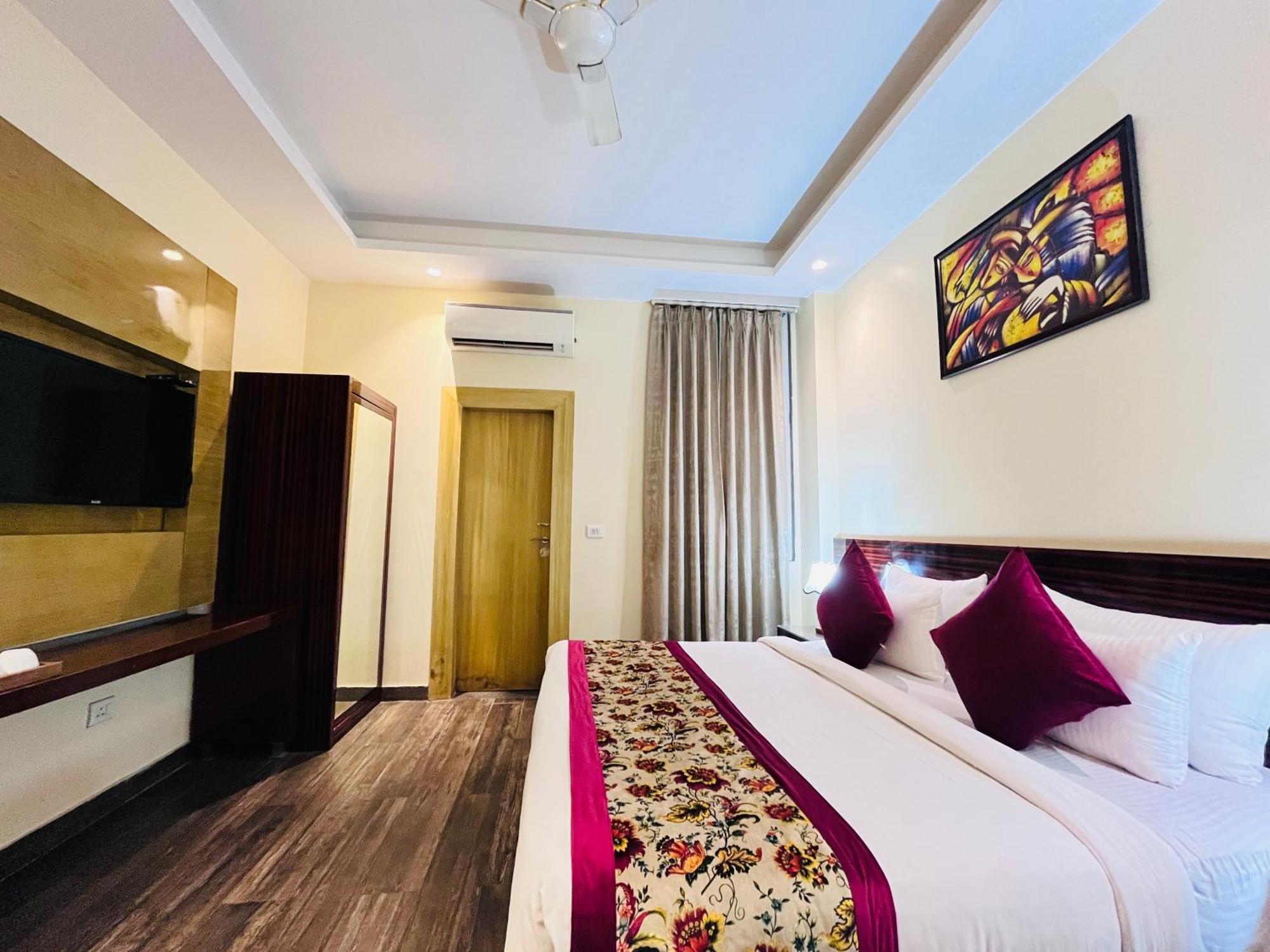 Hotel Banz Near Indira Gandhi Airport Delhi New Delhi Eksteriør bilde
