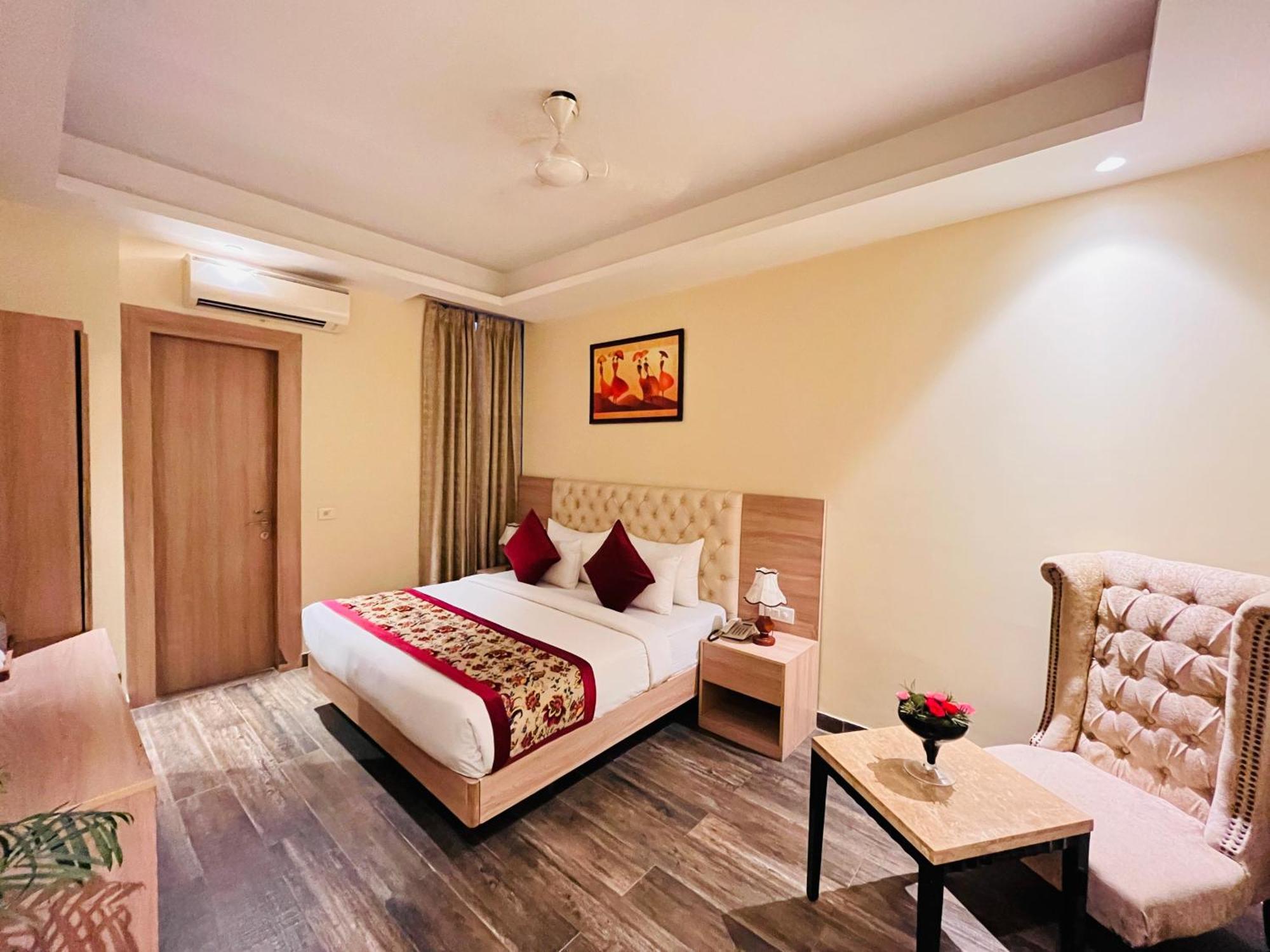 Hotel Banz Near Indira Gandhi Airport Delhi New Delhi Eksteriør bilde