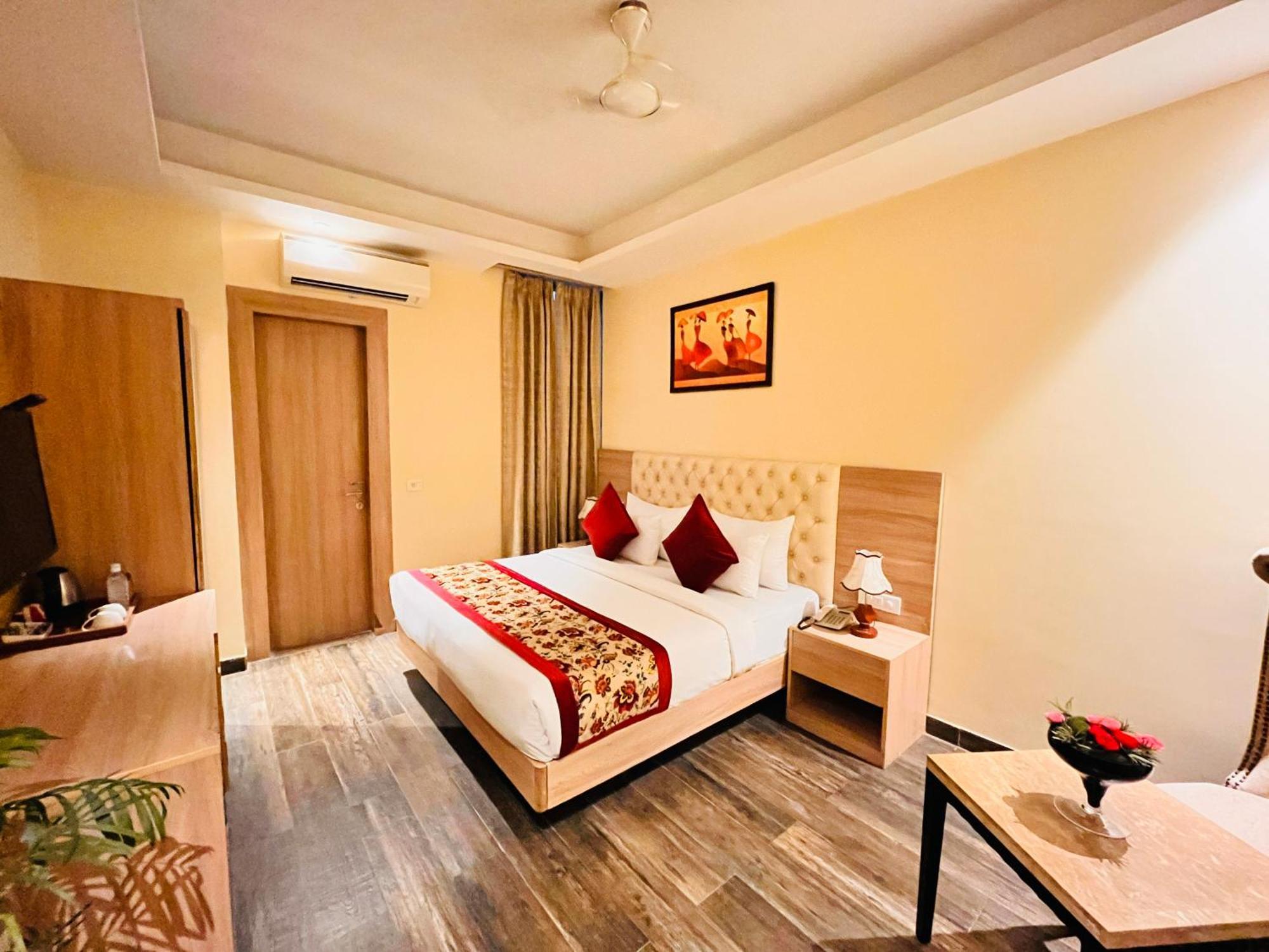 Hotel Banz Near Indira Gandhi Airport Delhi New Delhi Eksteriør bilde