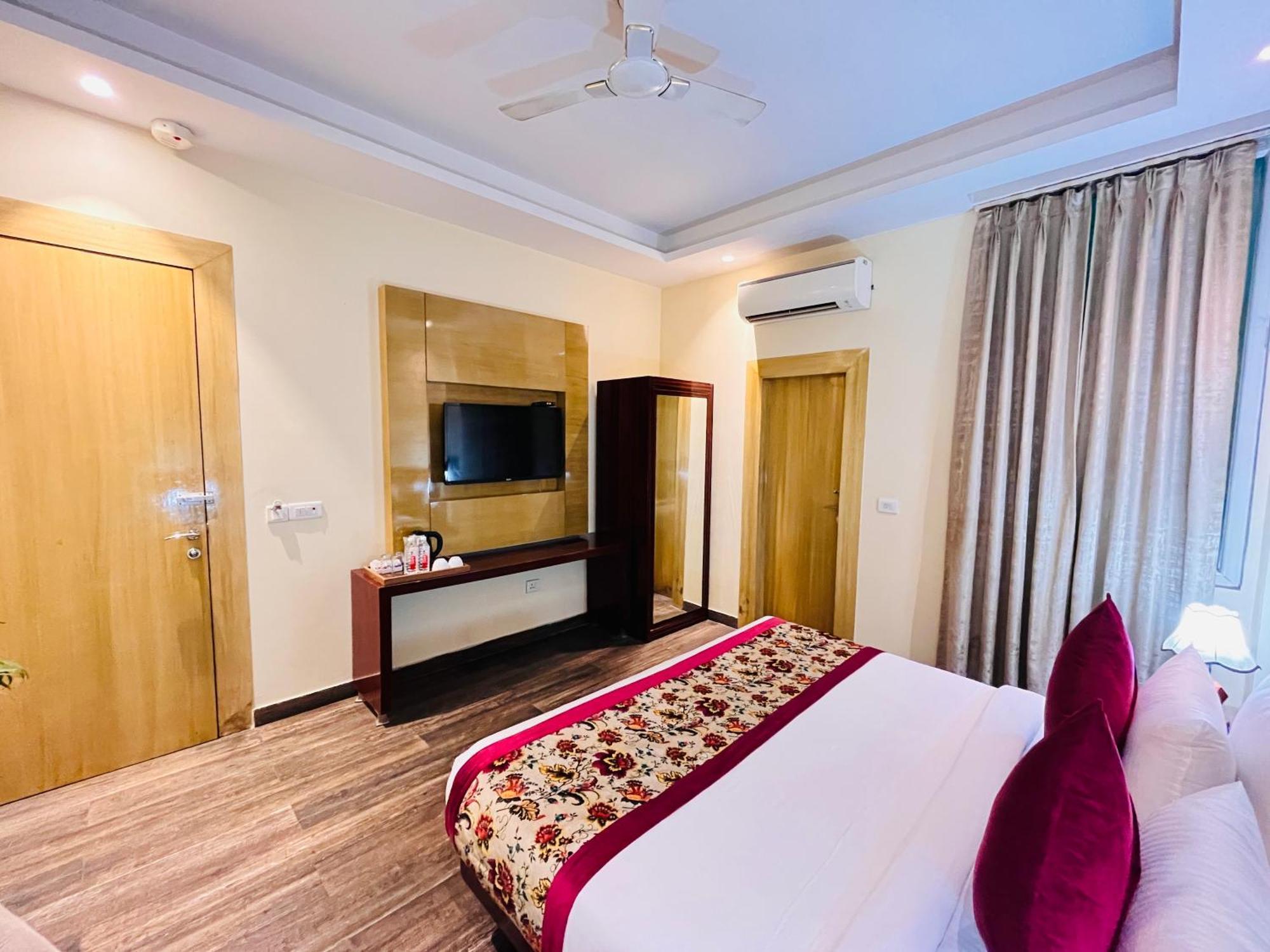 Hotel Banz Near Indira Gandhi Airport Delhi New Delhi Eksteriør bilde