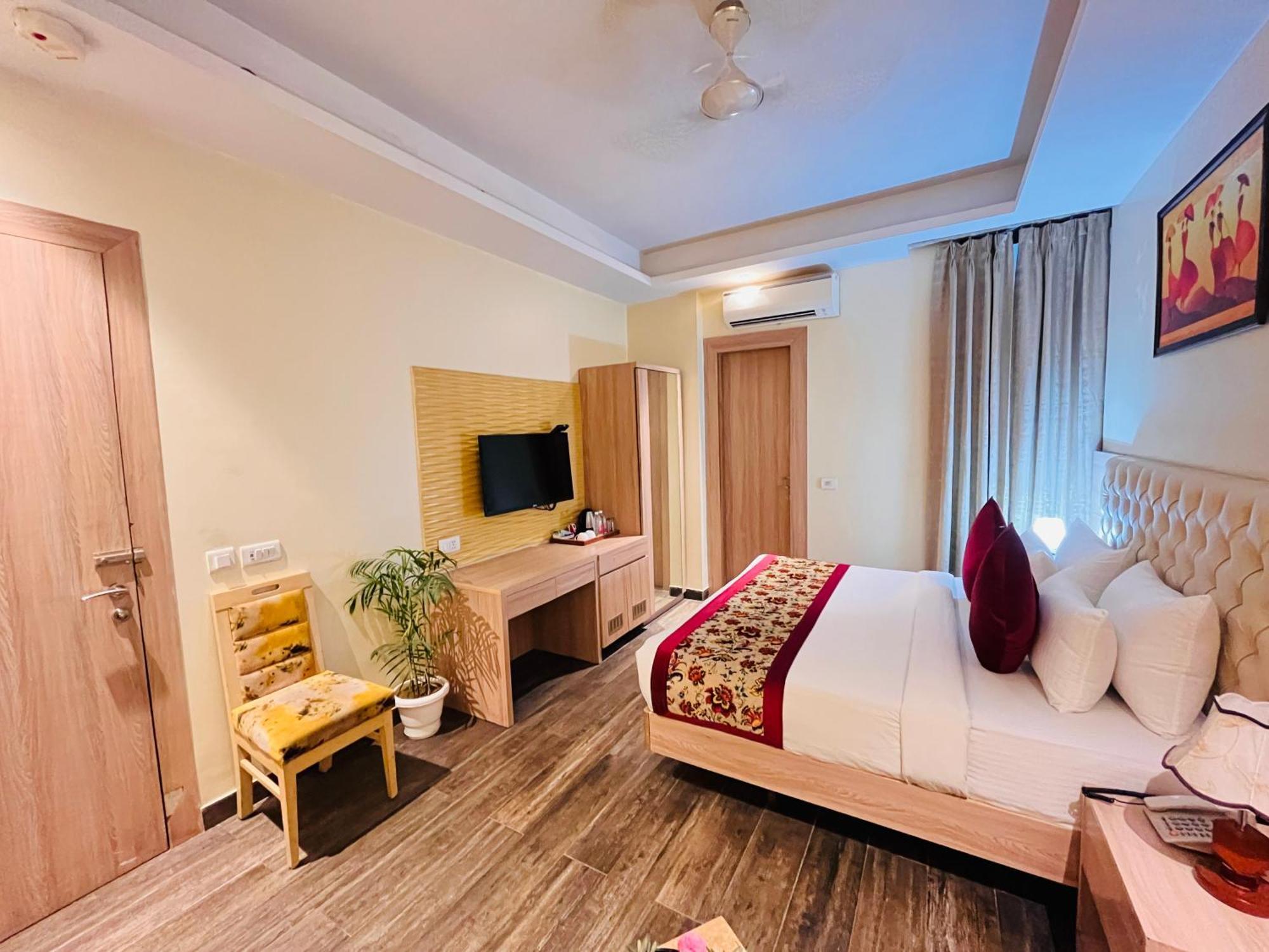 Hotel Banz Near Indira Gandhi Airport Delhi New Delhi Eksteriør bilde